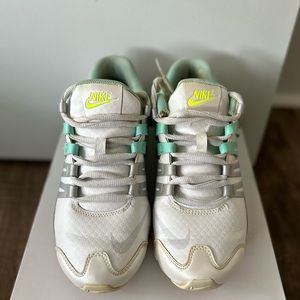 Nike Shox White & Teal Size 7 Women’s Running Shoe